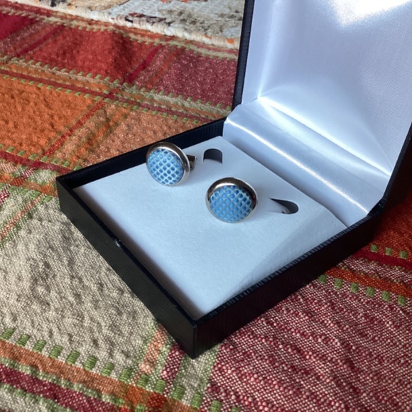 Thomas Pink cuff links - Picture 4 of 4